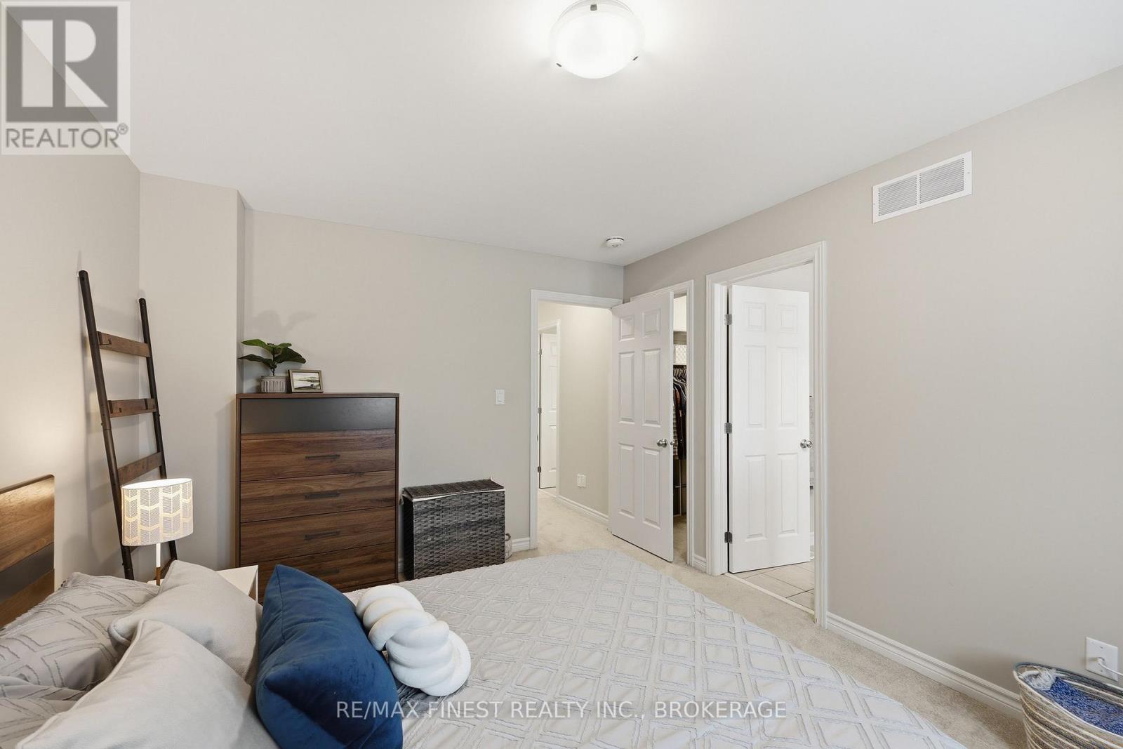 1685 TENLEY DRIVE — photo 26