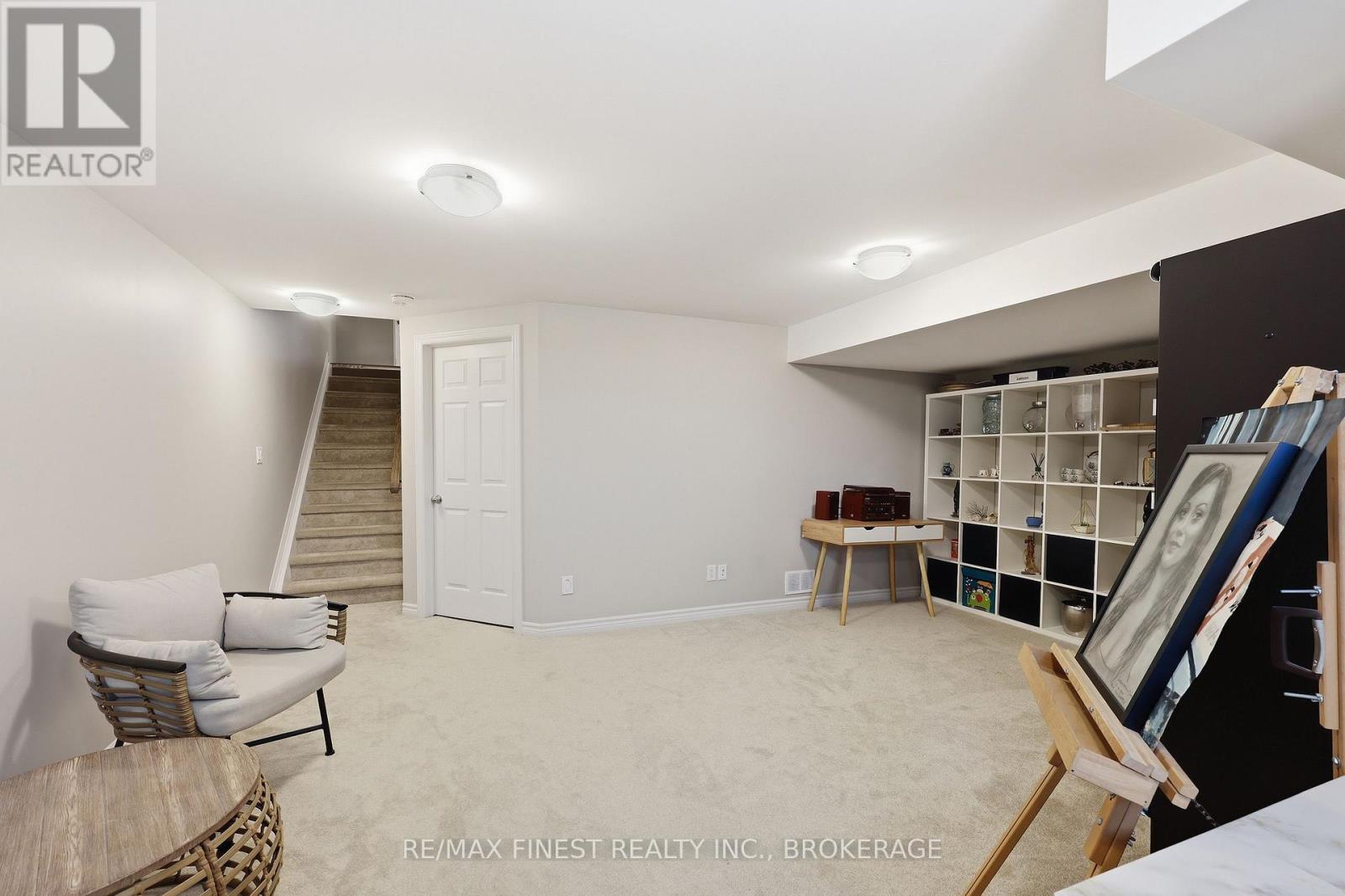 1685 TENLEY DRIVE — photo 36