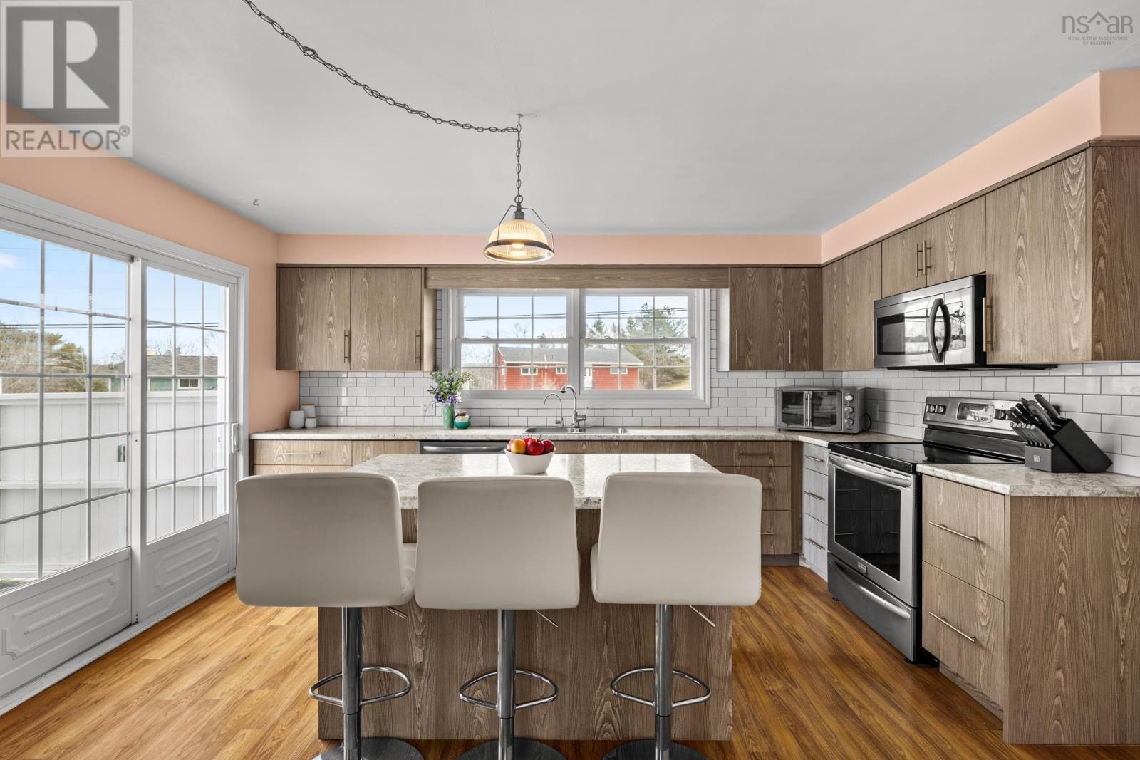 Property 25 of 34 of 31 Elaine Avenue