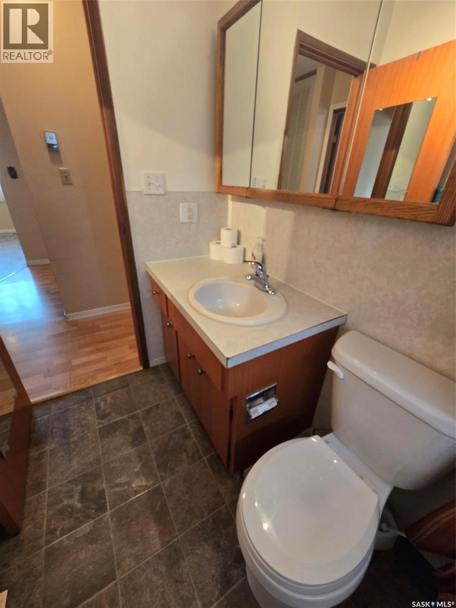 904 Francis STREET — photo 17