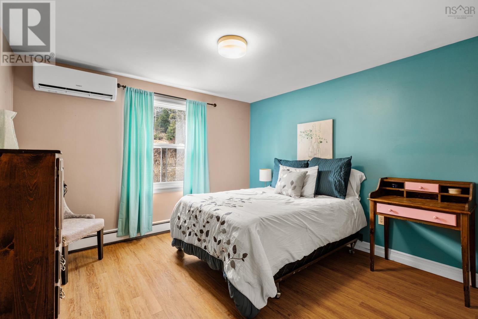 Property 22 of 34 of 31 Elaine Avenue