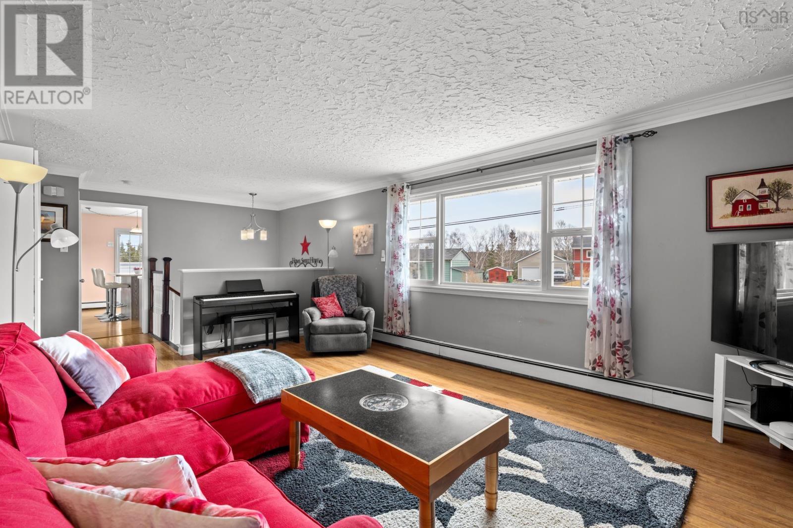 Property 19 of 34 of 31 Elaine Avenue