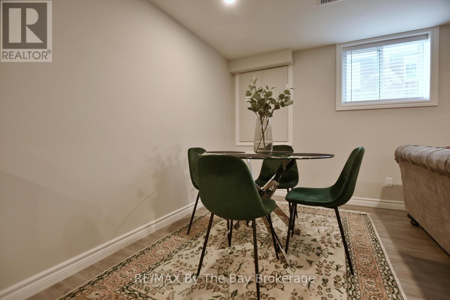 Dining Area Apartment