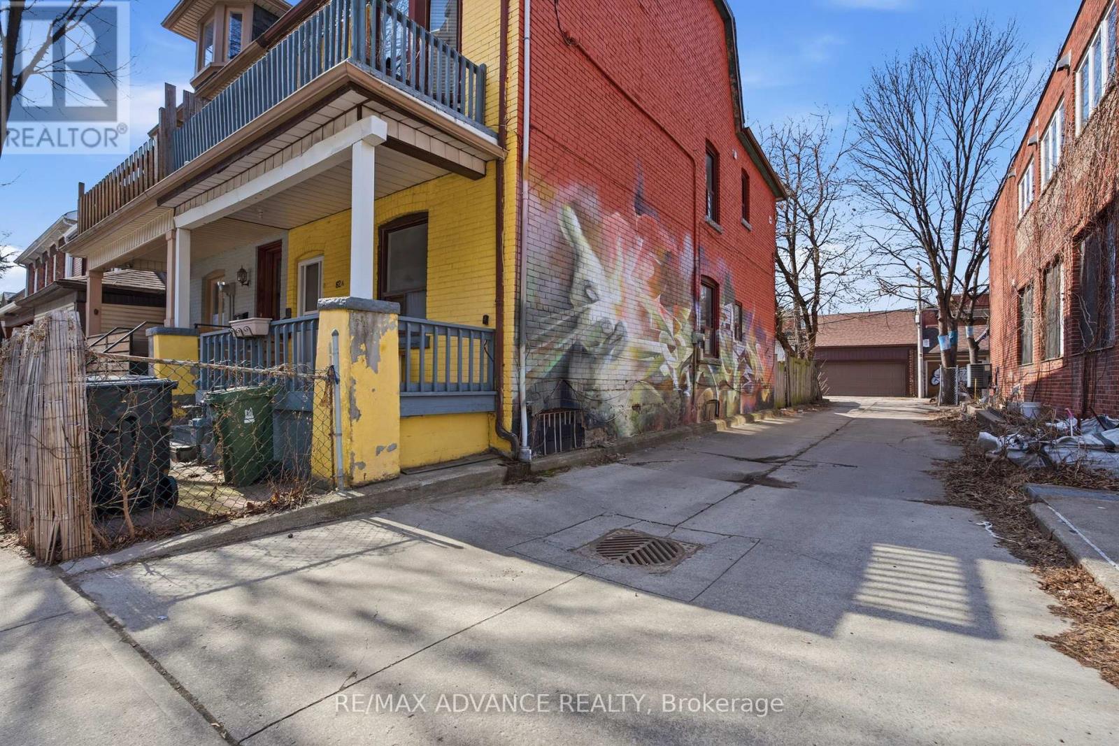82A AUGUSTA AVENUE - 48