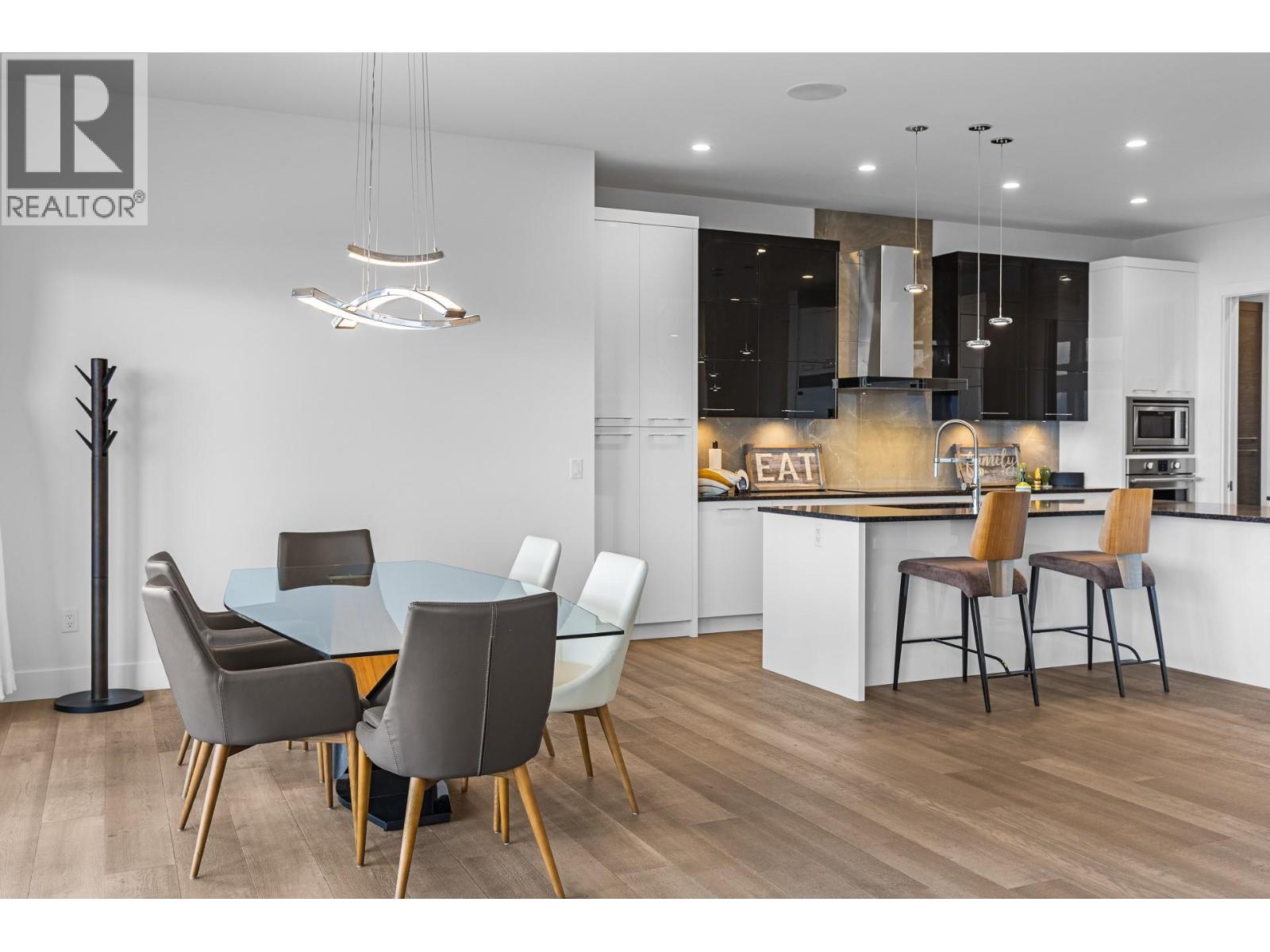 1068 Clarance Avenue, Kelowna