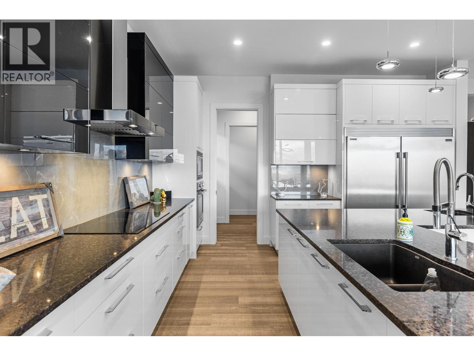 1068 Clarance Avenue, Kelowna