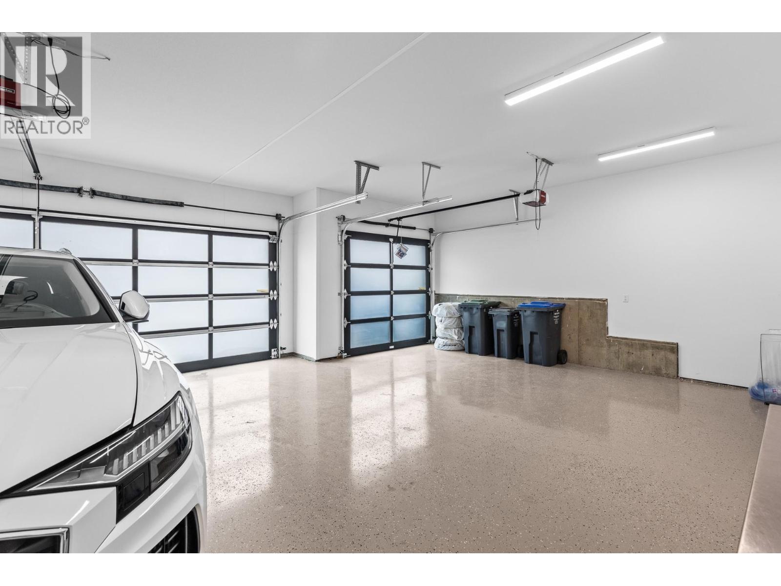 1068 Clarance Avenue, Kelowna