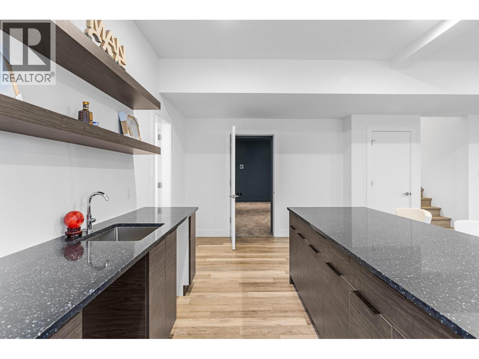 1068 Clarance Avenue, Kelowna