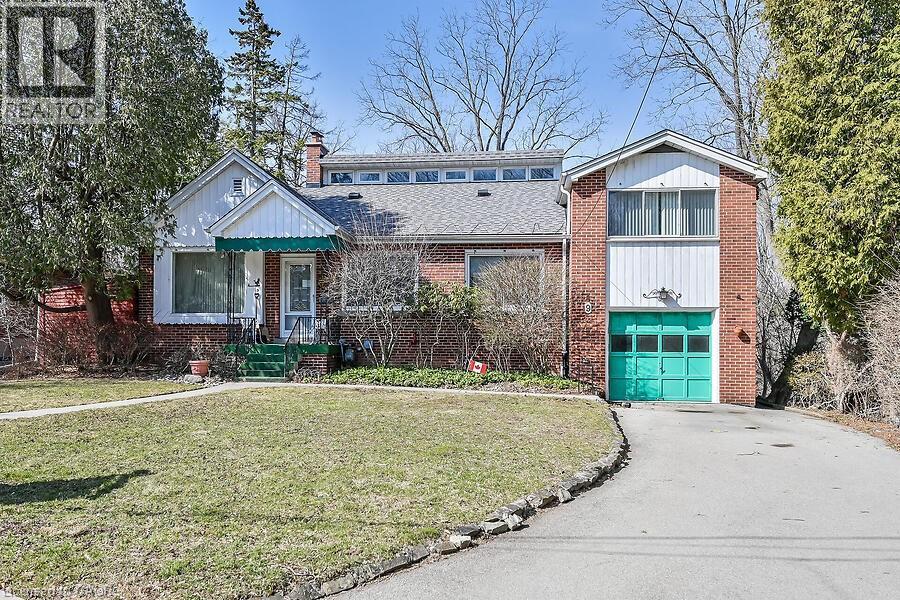 9 DALEVIEW COURT - 1