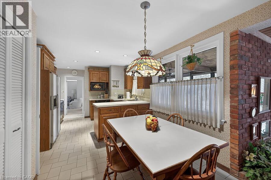 9 DALEVIEW COURT - 10