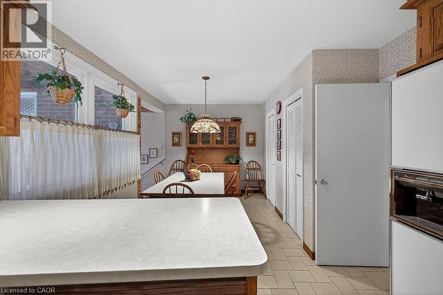 9 DALEVIEW COURT - 8