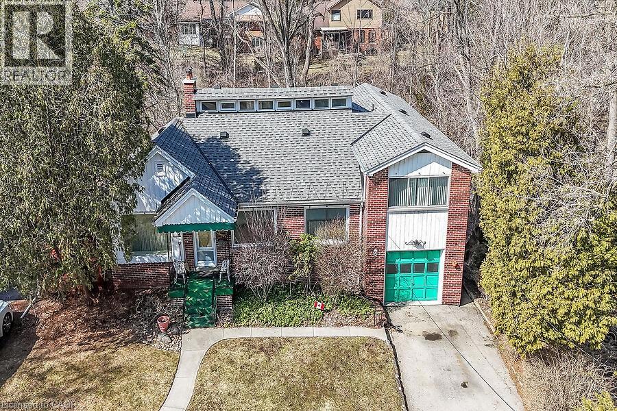 9 DALEVIEW COURT - 2