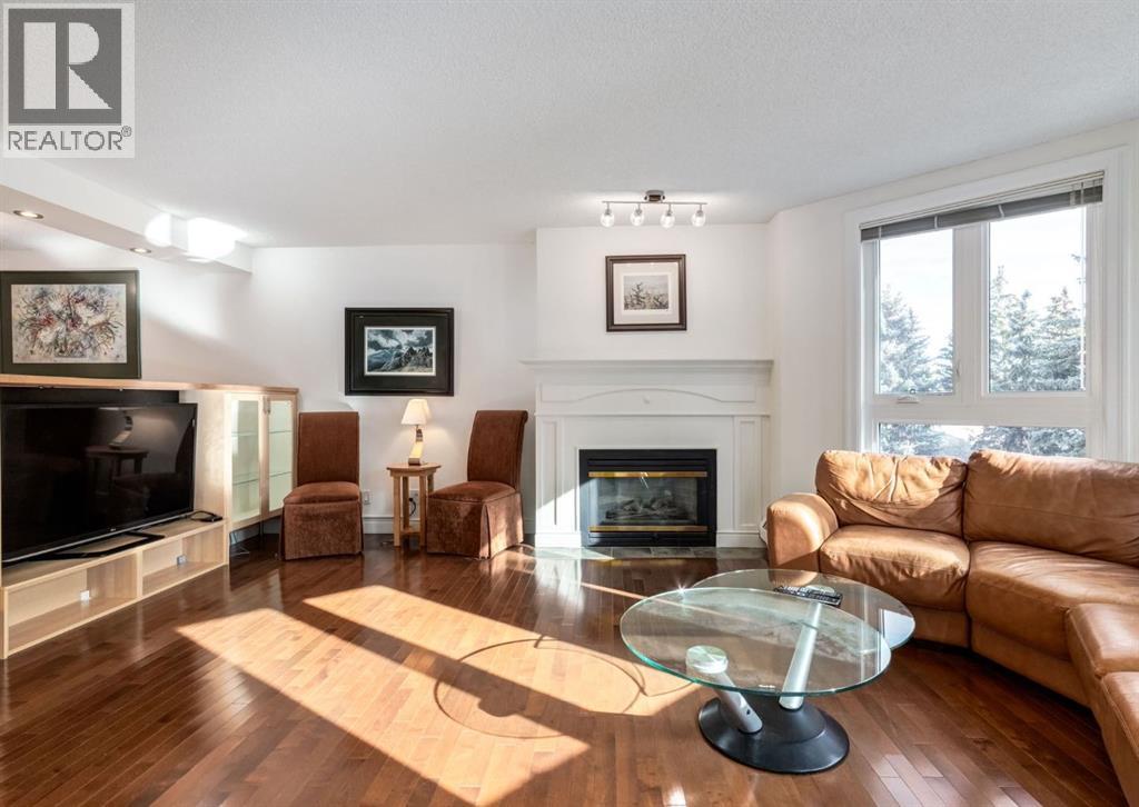 Single Family House for Sale in   Eau Claire Avenue SW Eau Claire Calgary 