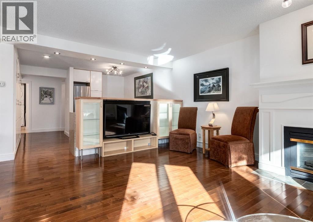 Single Family House for Sale in   Eau Claire Avenue SW Eau Claire Calgary 