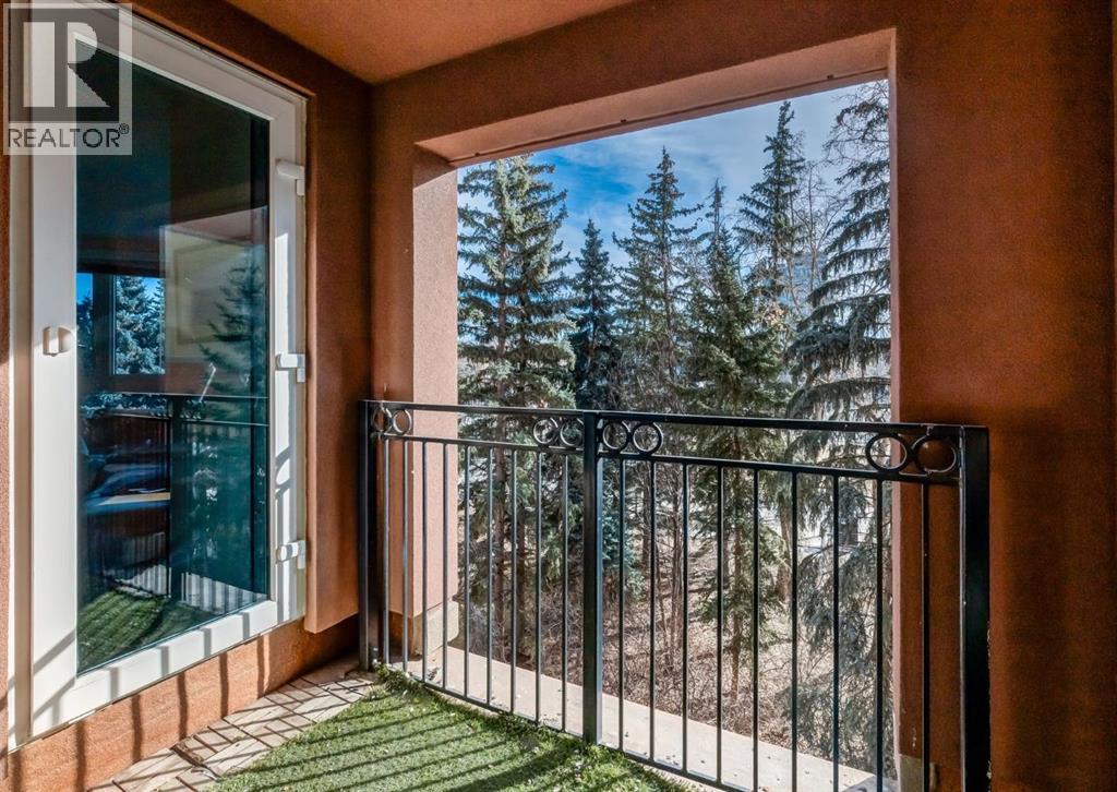 Single Family House for Sale in   Eau Claire Avenue SW Eau Claire Calgary 