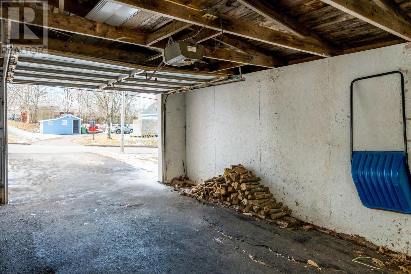 Property 24 of 36 of 197 PLEASANT Street