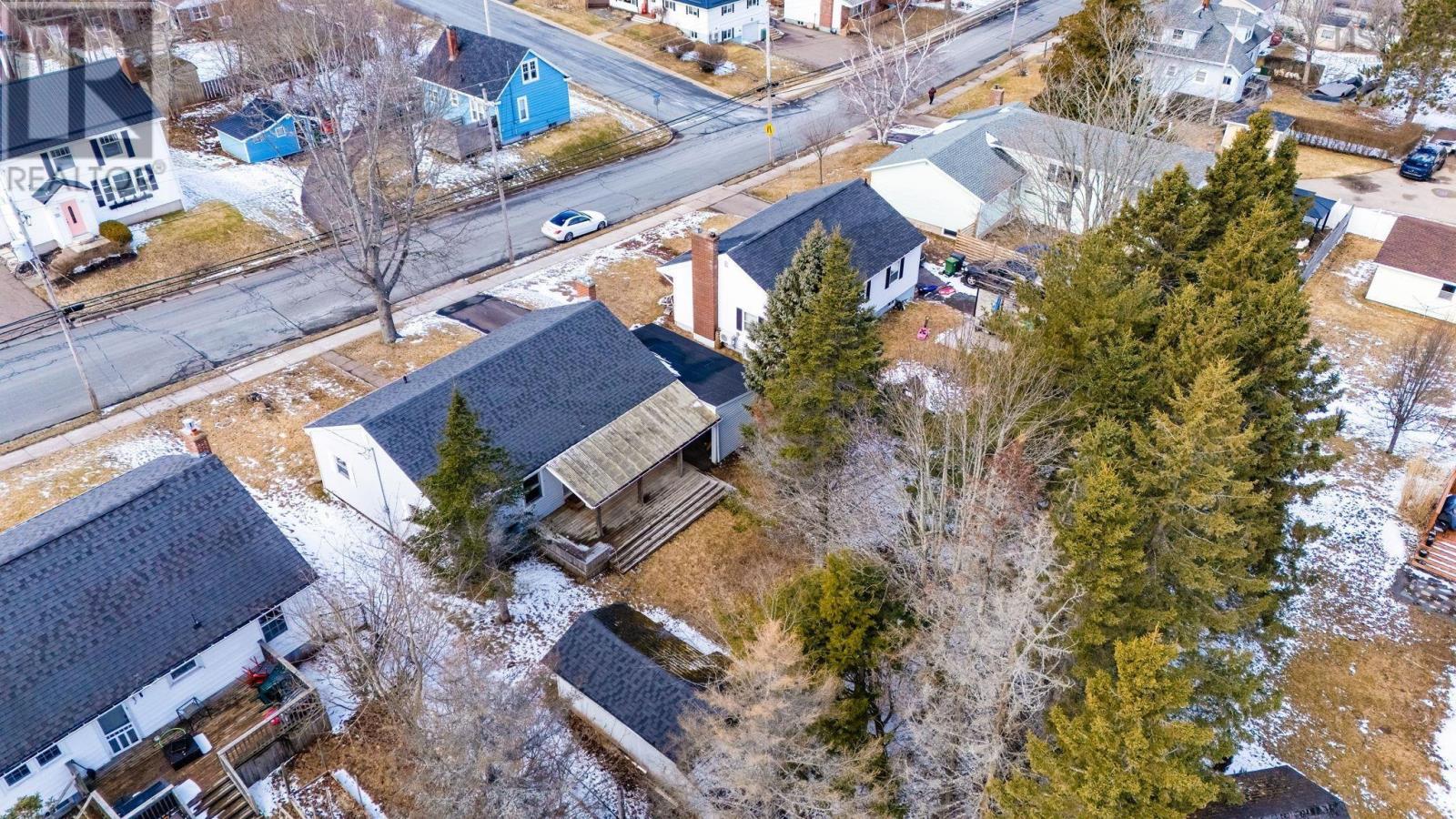 Property 7 of 36 of 197 PLEASANT Street