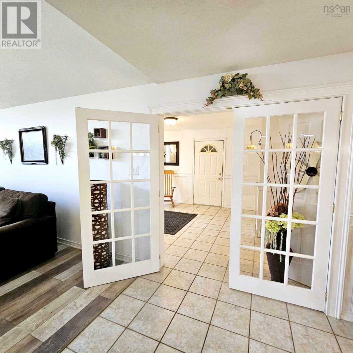 Property 22 of 46 of 1042 Pleasant Valley Road