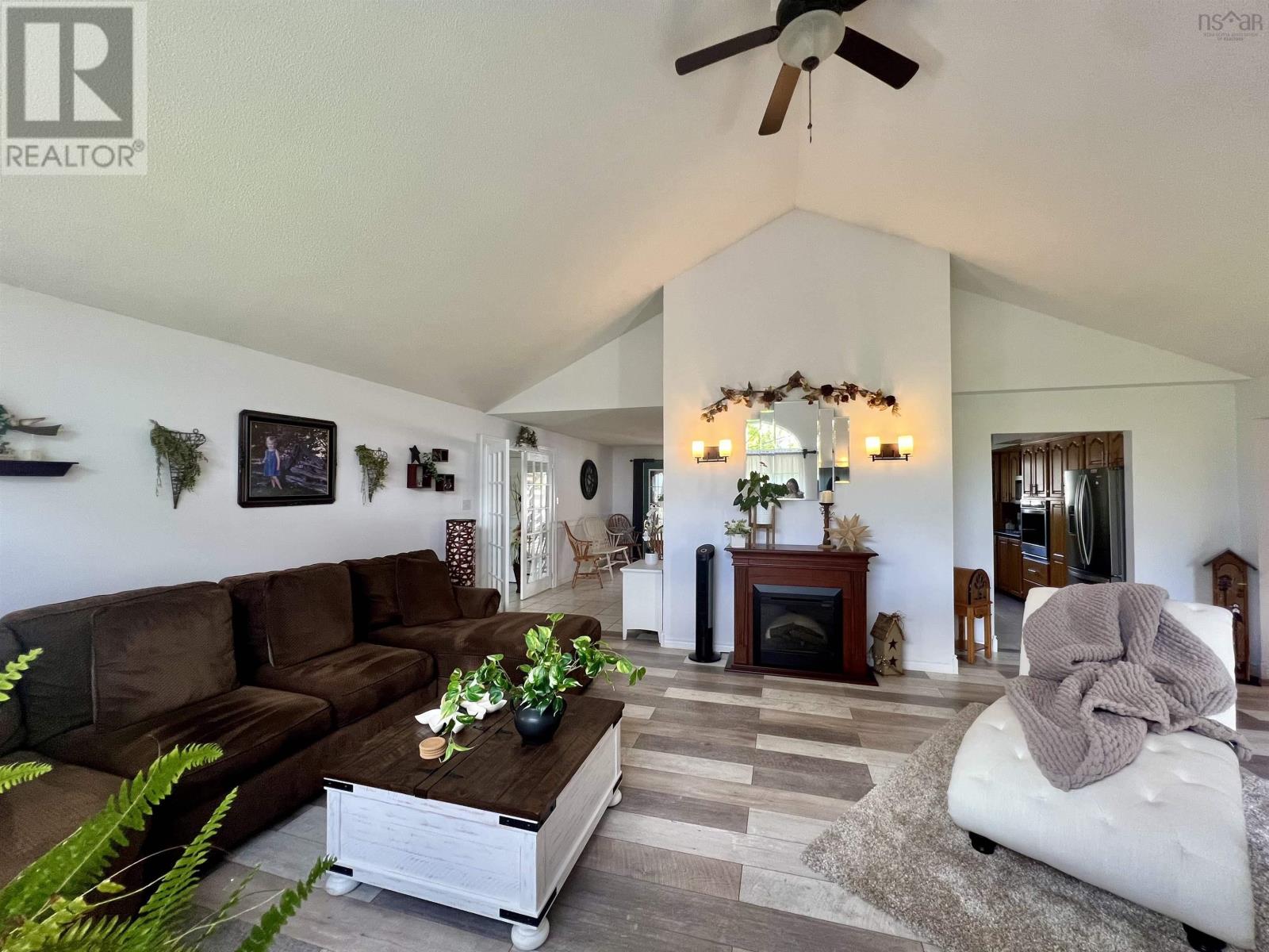 Property 36 of 46 of 1042 Pleasant Valley Road