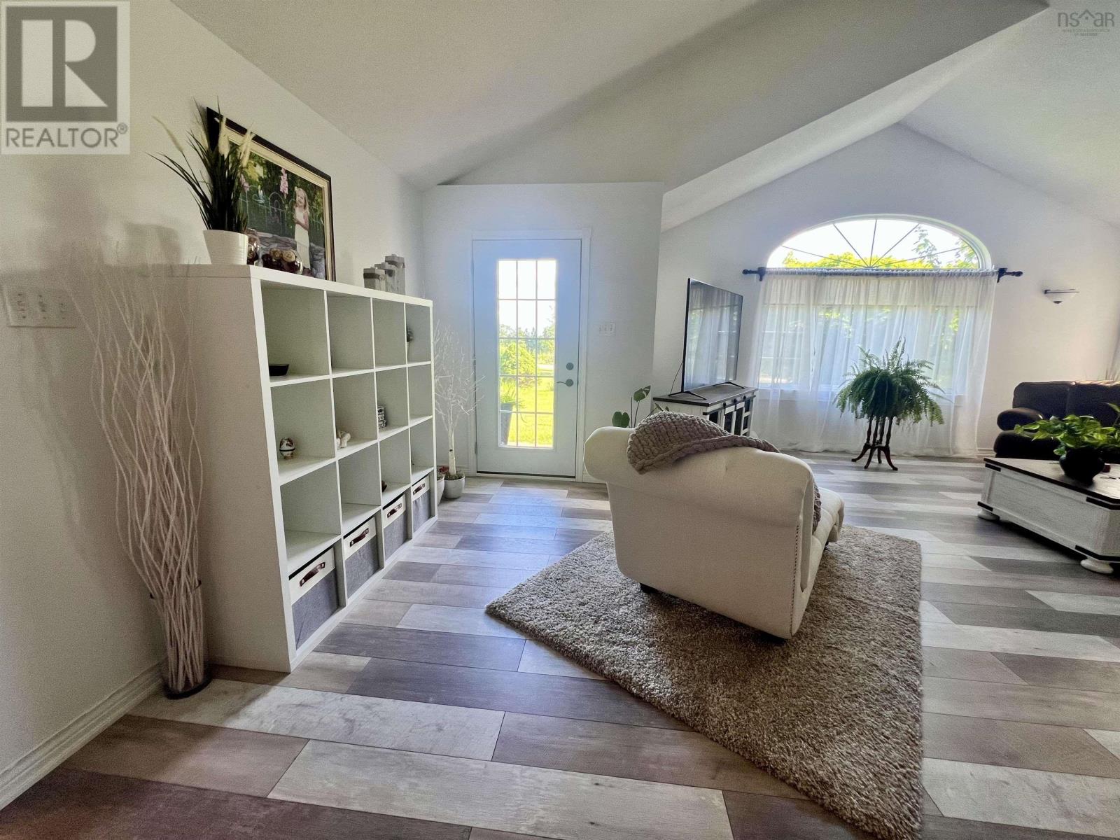 Property 3 of 46 of 1042 Pleasant Valley Road