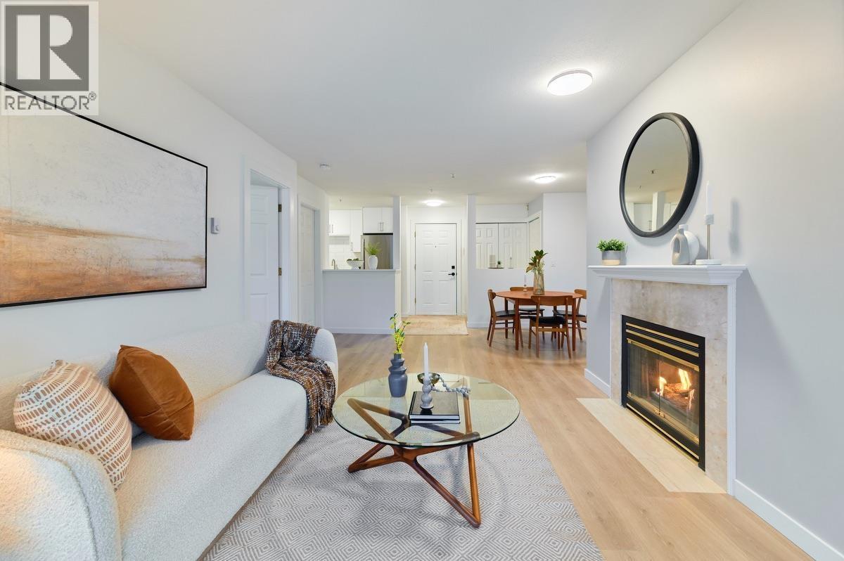 313 855 16TH Street - main photo