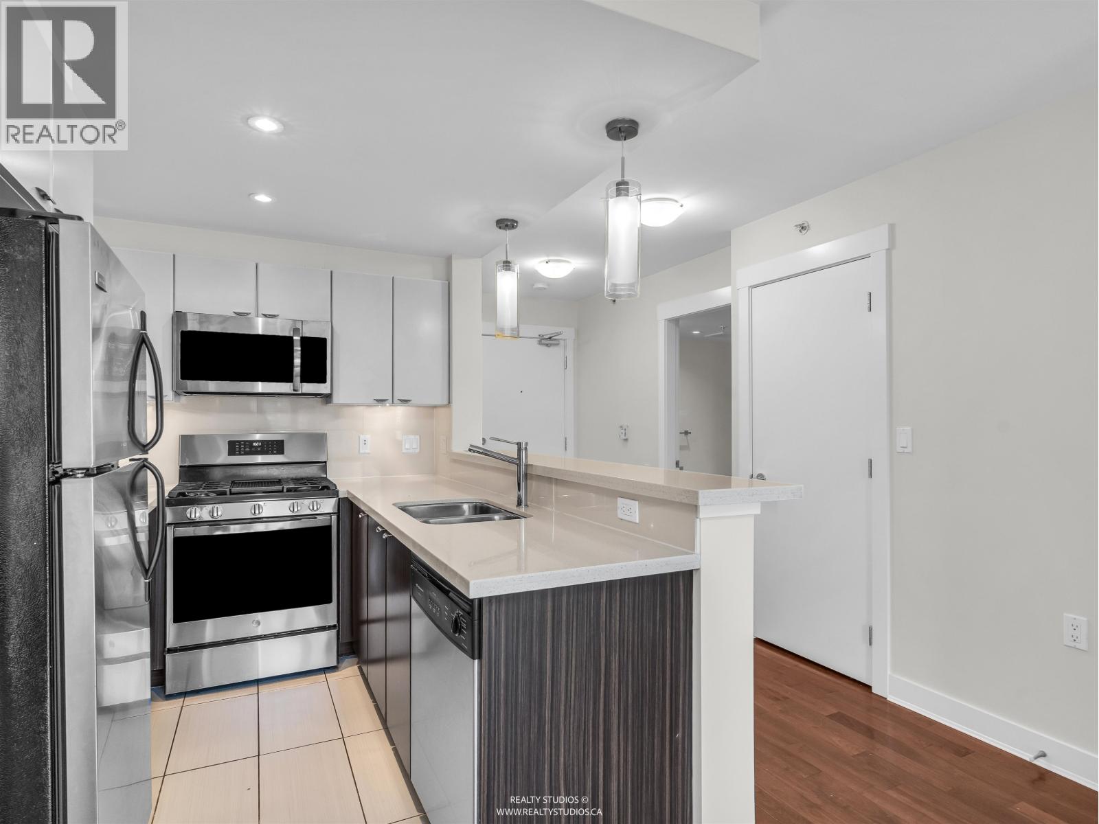 506 160 W 3RD STREET