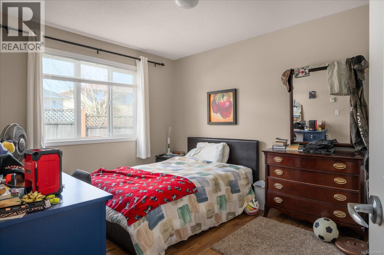 #17 6245 BLUEBACK RD - 16