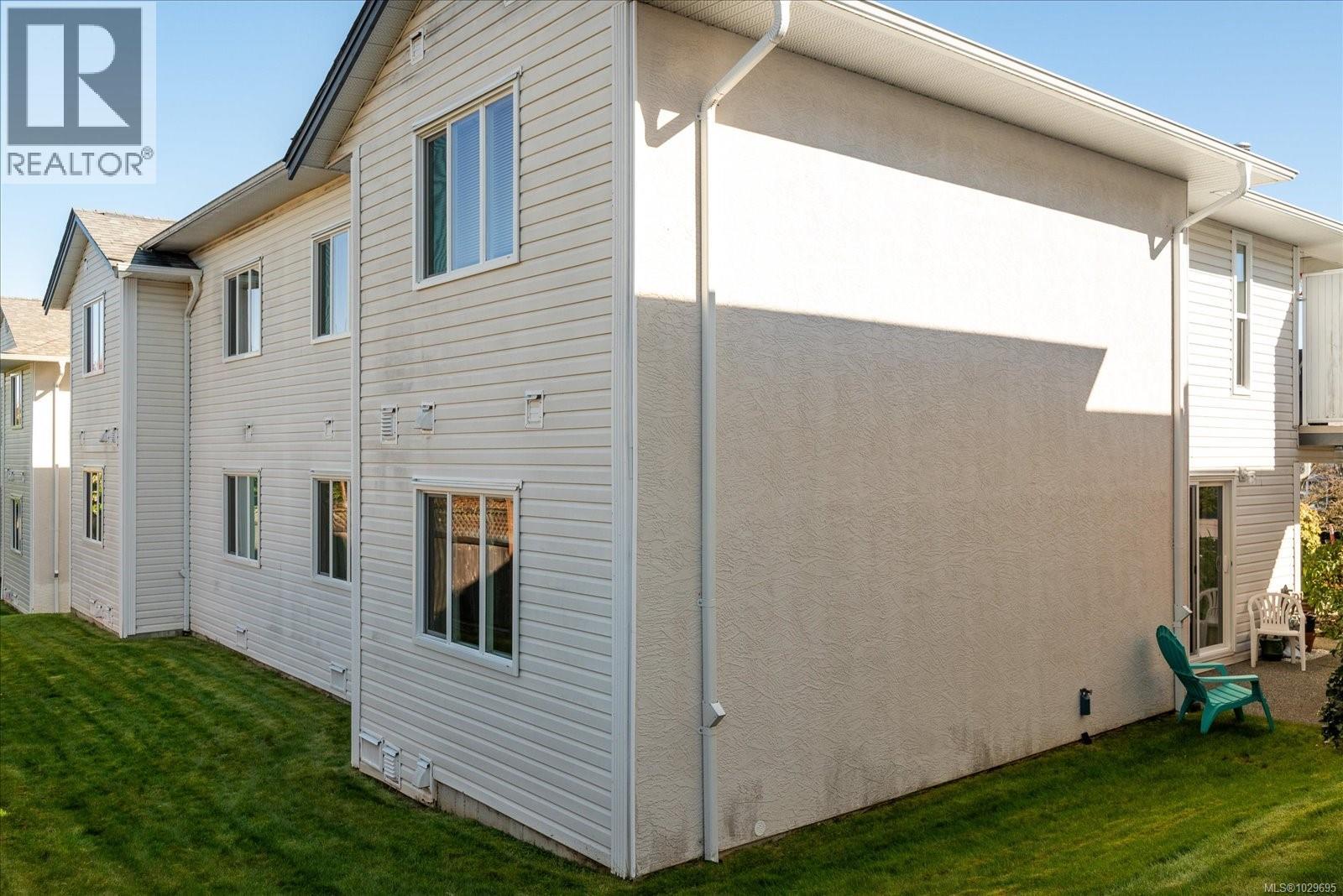 #17 6245 Blueback Rd - 26