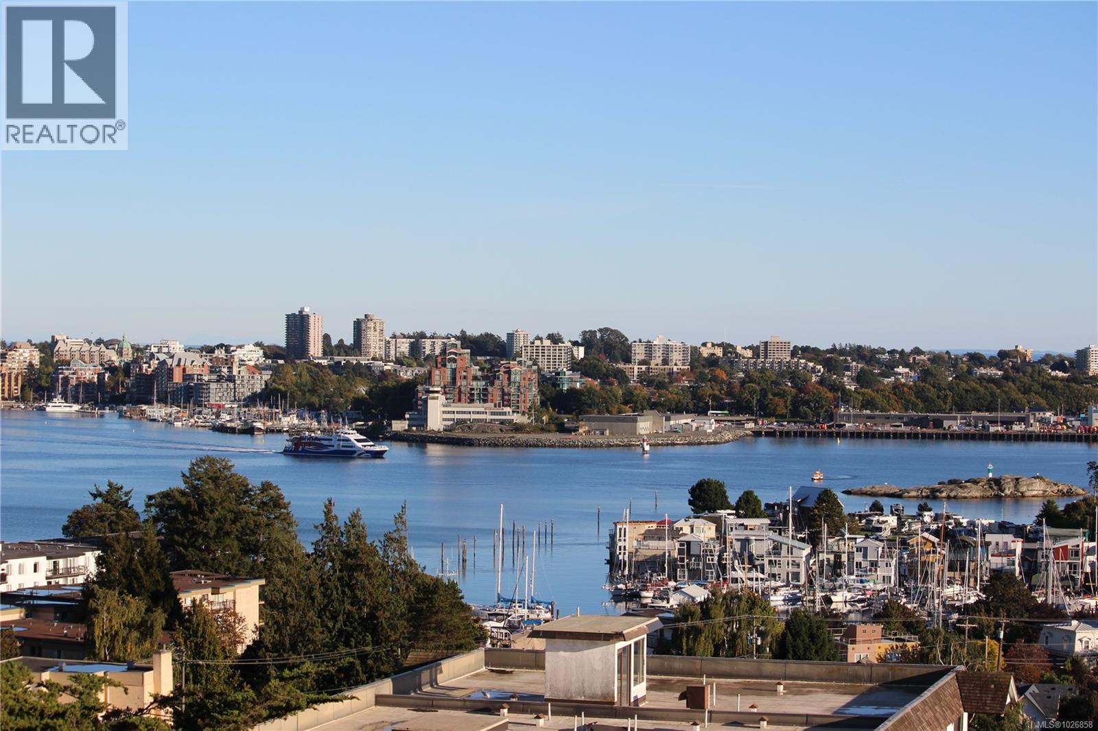 #303 924 ESQUIMALT RD - 19