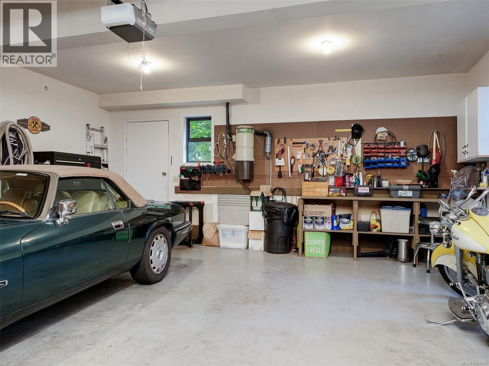  11340 Pachena Place, North Saanich