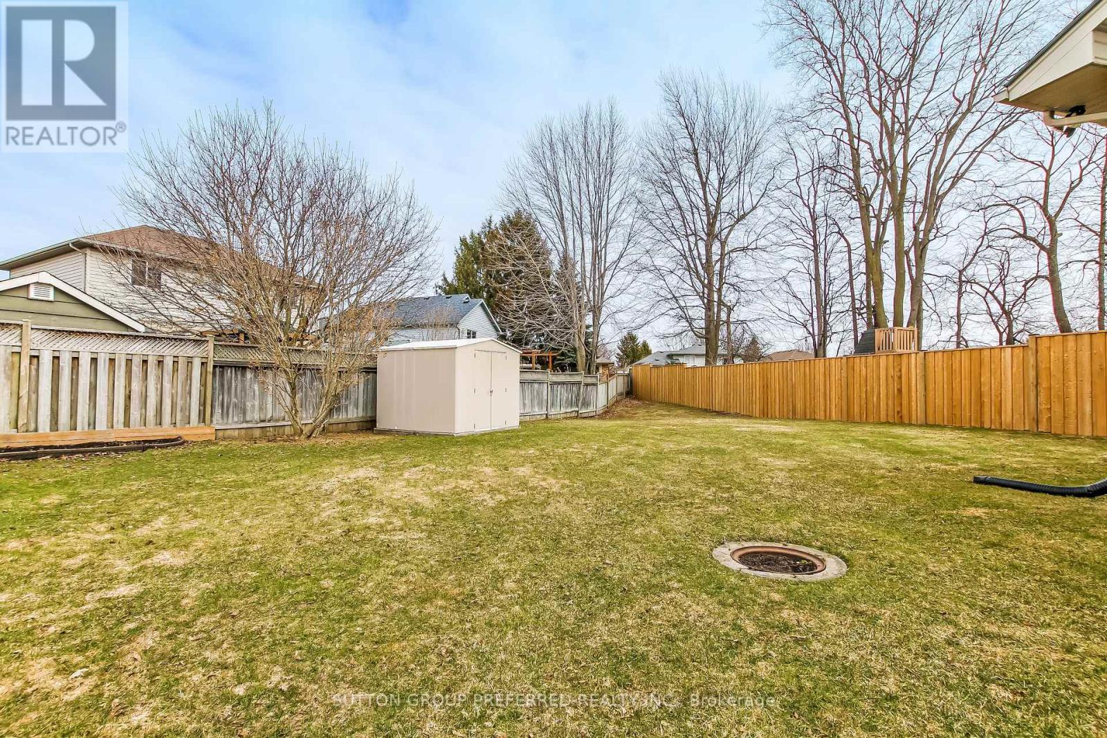 30 FOLKSTONE COURT Property Photo
