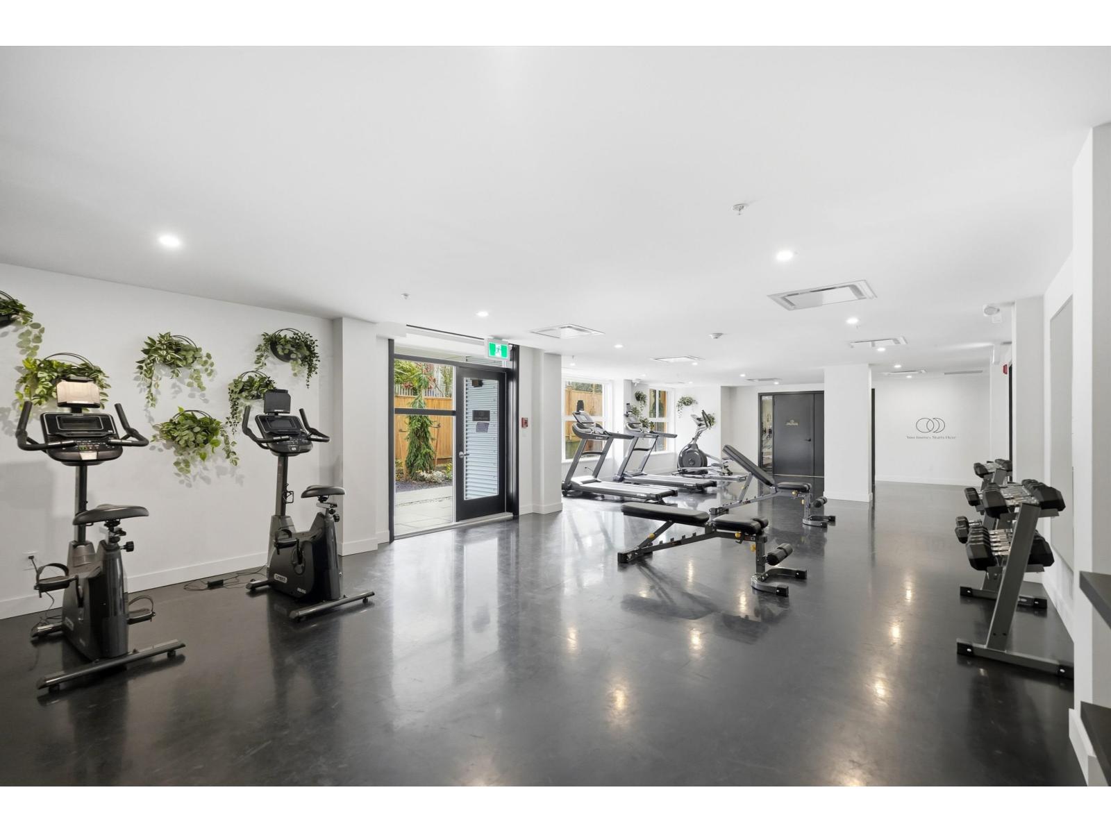 338 2635 KING GEORGE BOULEVARD, Surrey