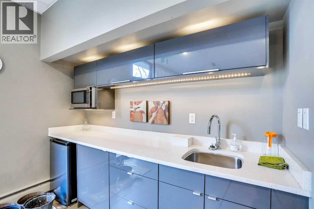 Single Family House for Sale in E   Avenue SW Mission Calgary 