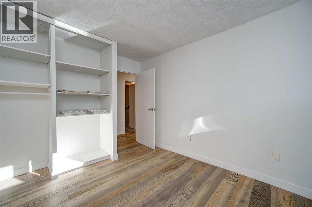 Single Family House for Sale in E   Avenue SW Mission Calgary 