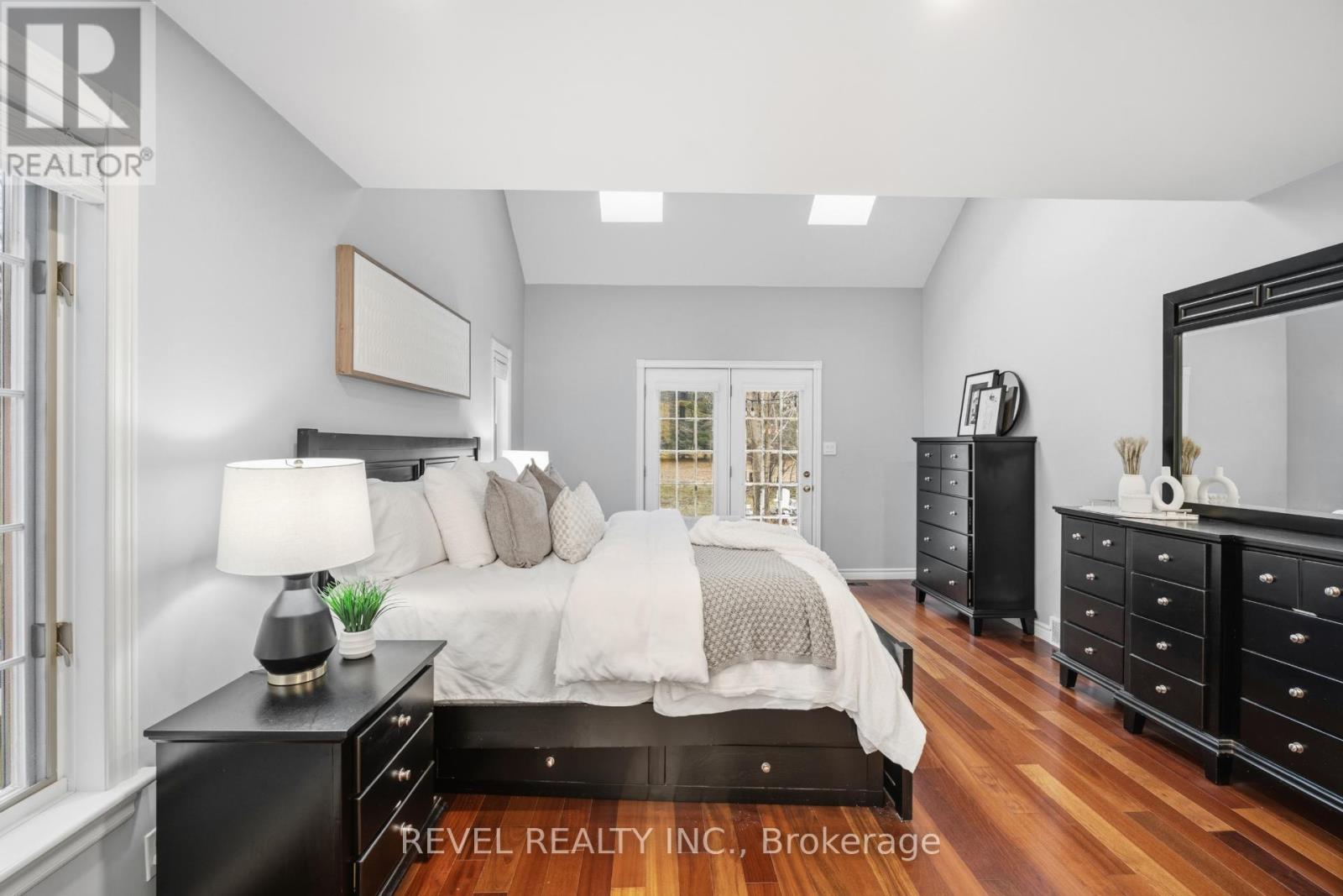 2255 MOHAWK TRAIL - 22