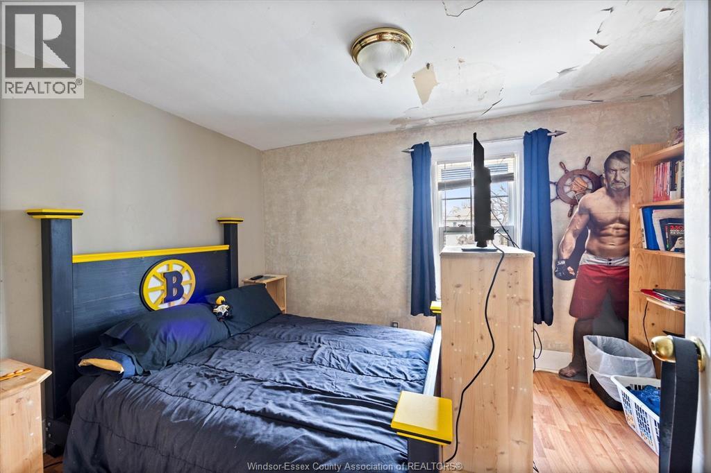 1068 ST. LUKE - 12