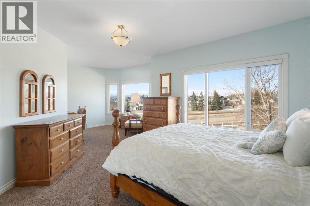 Single Family House for Sale in  Arbour Estates Green NW Arbour Lake Calgary 