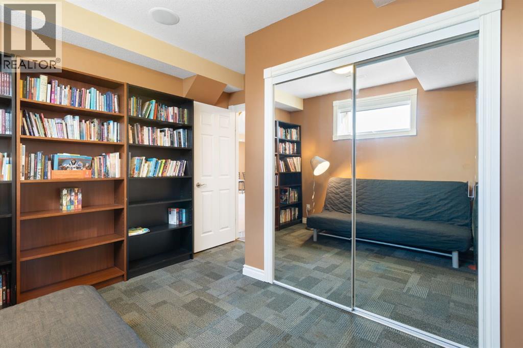 Single Family House for Sale in  Arbour Estates Green NW Arbour Lake Calgary 