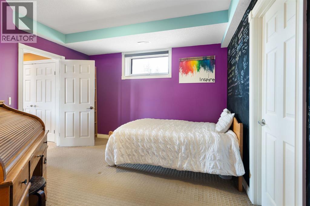 Single Family House for Sale in  Arbour Estates Green NW Arbour Lake Calgary 