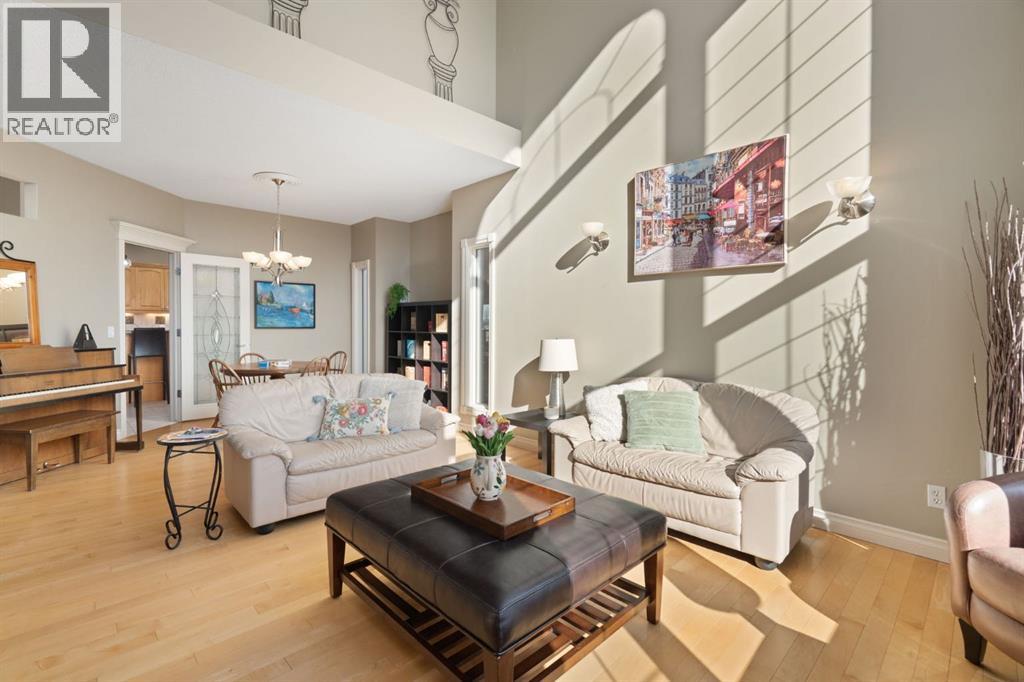 Single Family House for Sale in  Arbour Estates Green NW Arbour Lake Calgary 