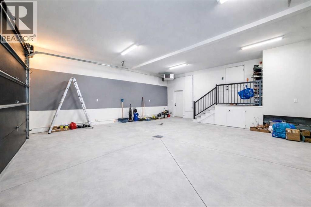 Single Family House for Sale in  Emerald Drive Evergreen Red Deer 