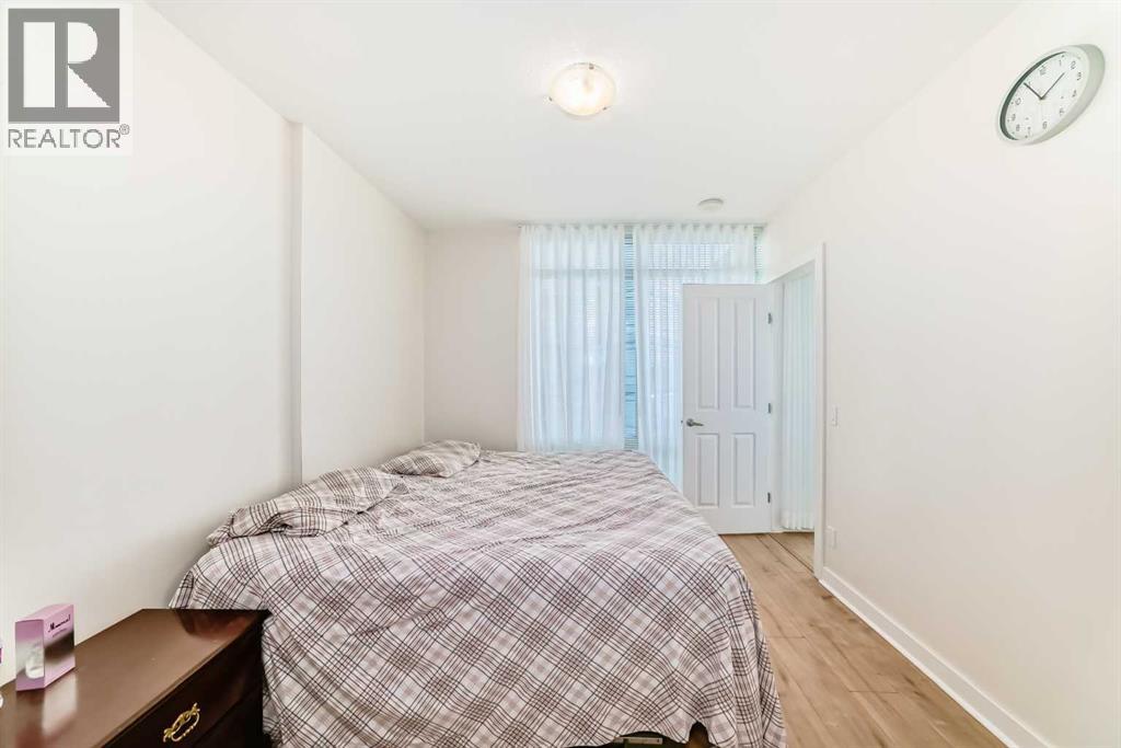 Single Family House for Sale in   brentwood Common NW Brentwood Calgary 