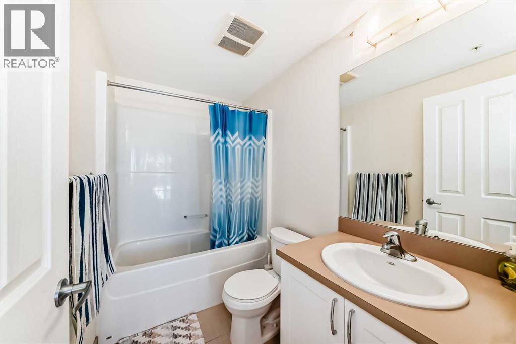 Single Family House for Sale in   brentwood Common NW Brentwood Calgary 