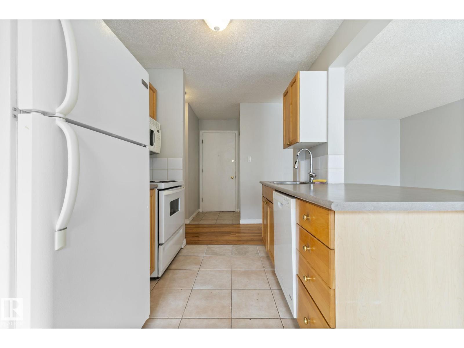 #308 10230 120 ST NW - 23