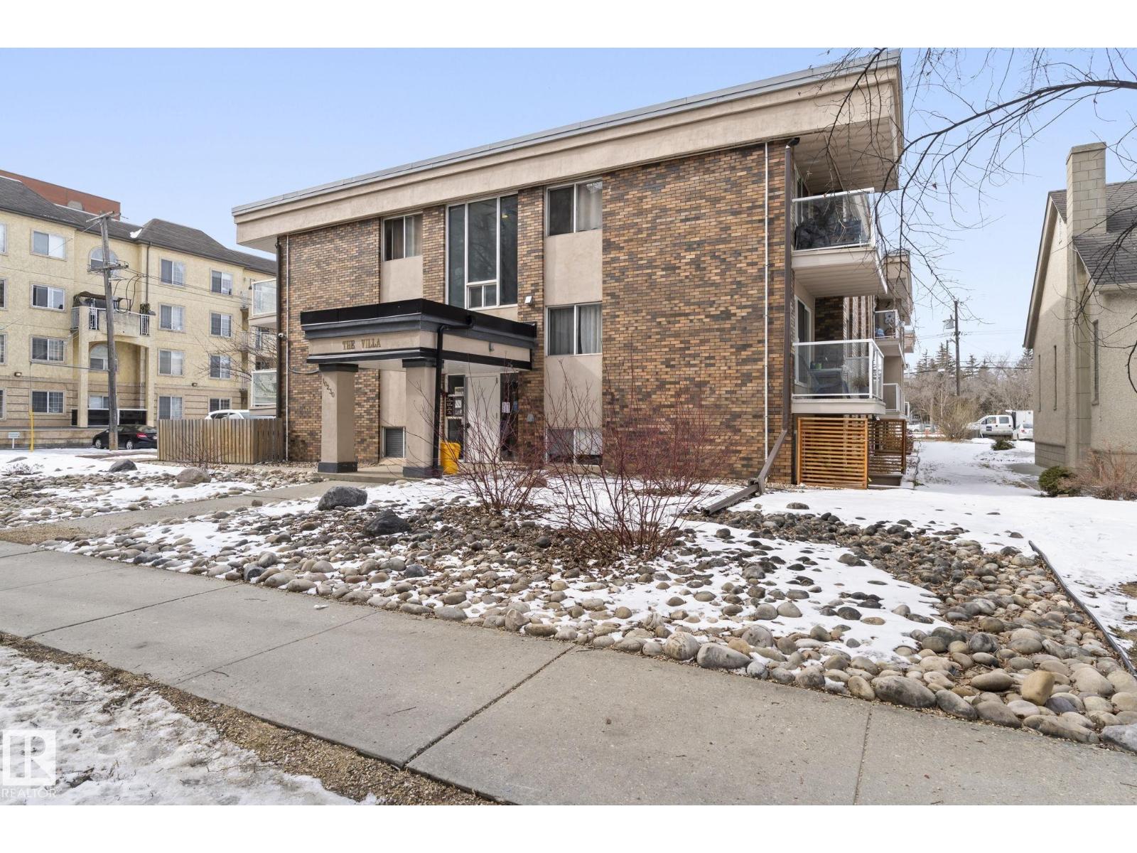 #308 10230 120 ST NW - 4