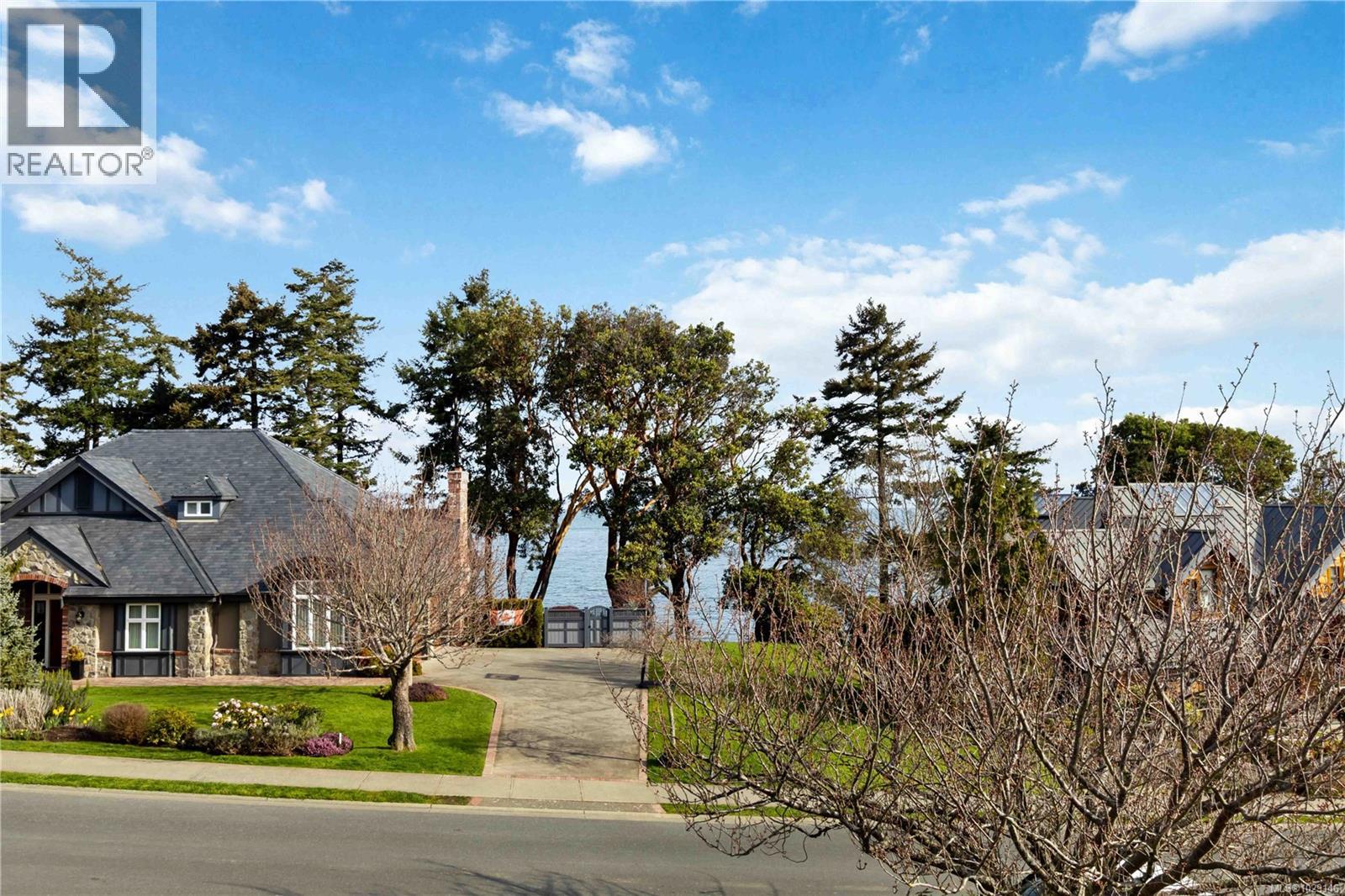  4543 Gordon Point Drive, Saanich