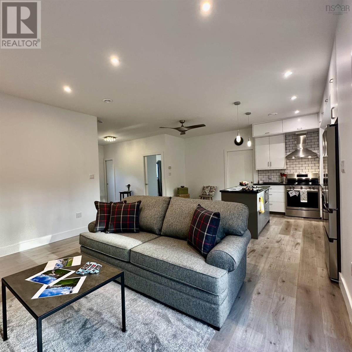 Property 7 of 26 of 75 Danica Drive