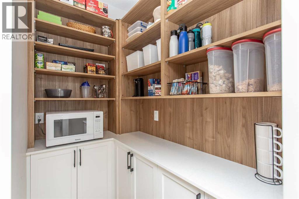 Single Family House Bungalow for Sale in  Emmett Crescent Evergreen Red Deer 