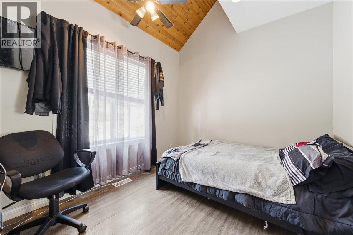 9515 KEITHLEY ROAD - 11