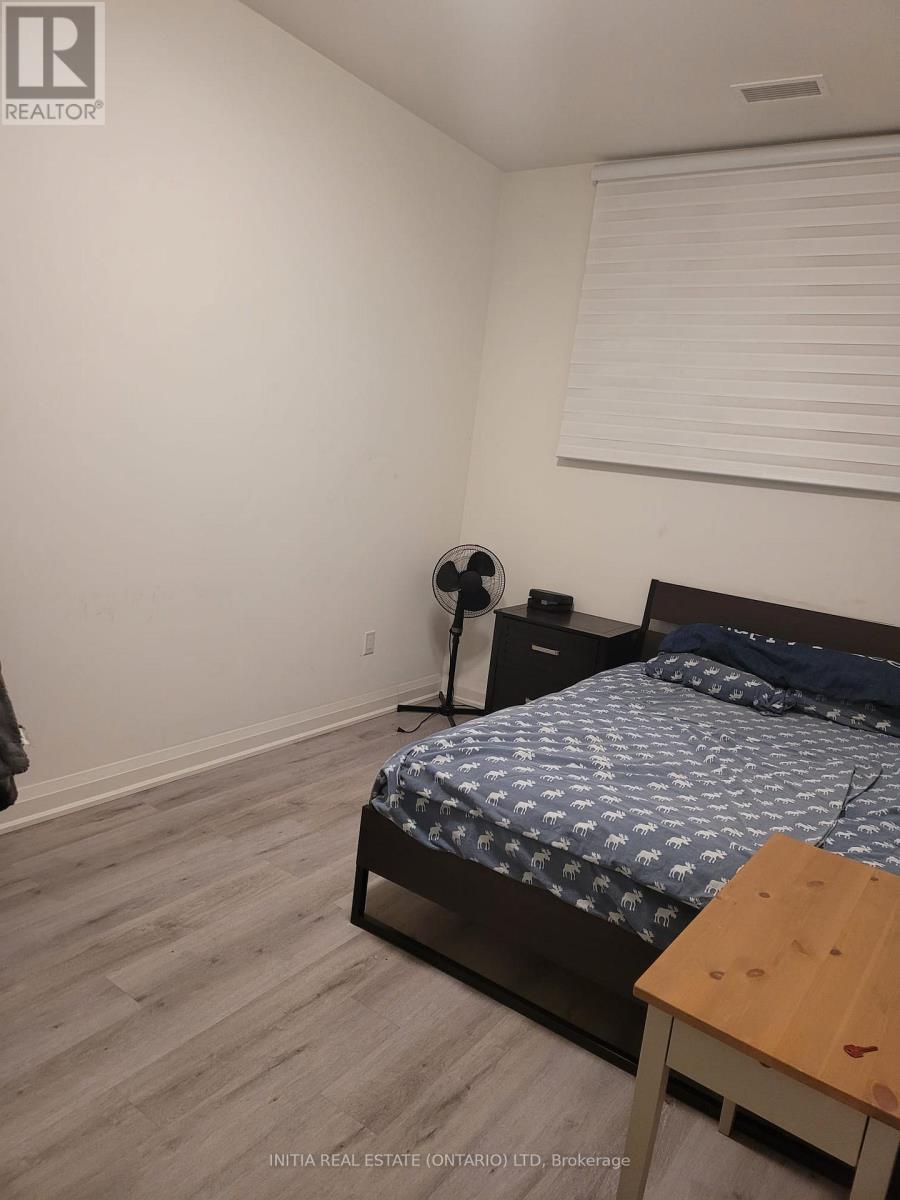 110 - 58 LAKESIDE (SHARED-KITCHEN) TERRACE Property Photo